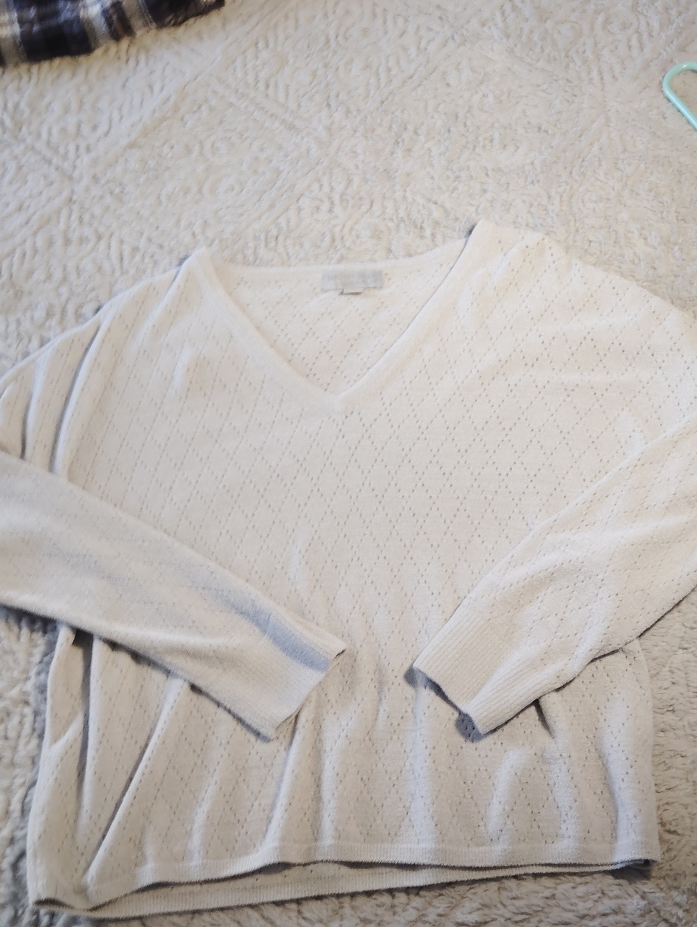 Barefoot Dreams Cream V-Neck Diamond Eyelet Sweater